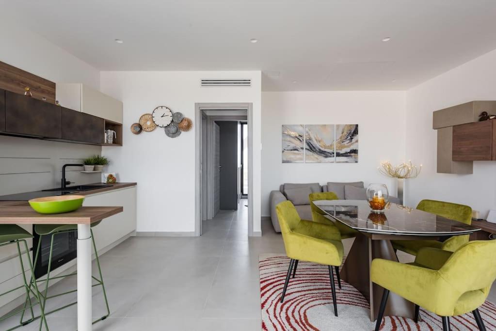 Torre G Luxury Penthouse - Jacuzzi And Parking Car