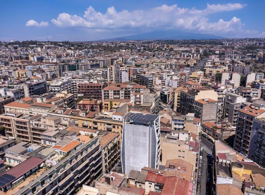 Torre G Luxury Penthouse - Jacuzzi And Parking Car Aeroporto di Catania Fontana Rossa